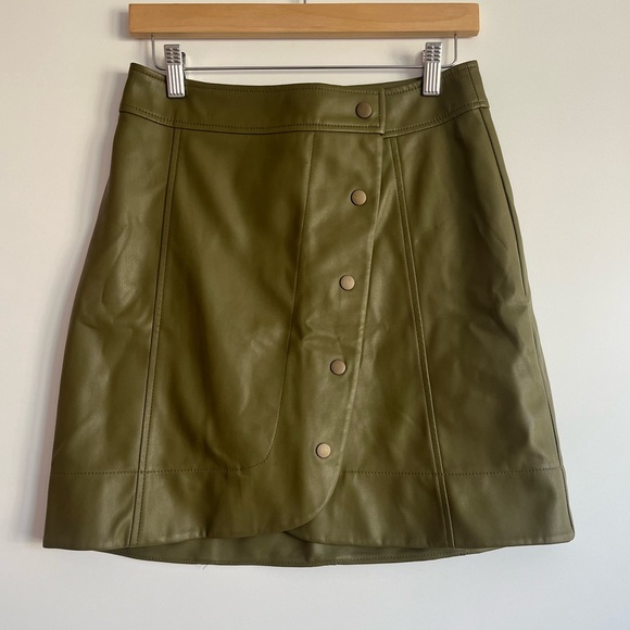 ANTHROPOLOGIE TANYA FAUX LEATHER MINI SKIRT - Picture 4 of 5